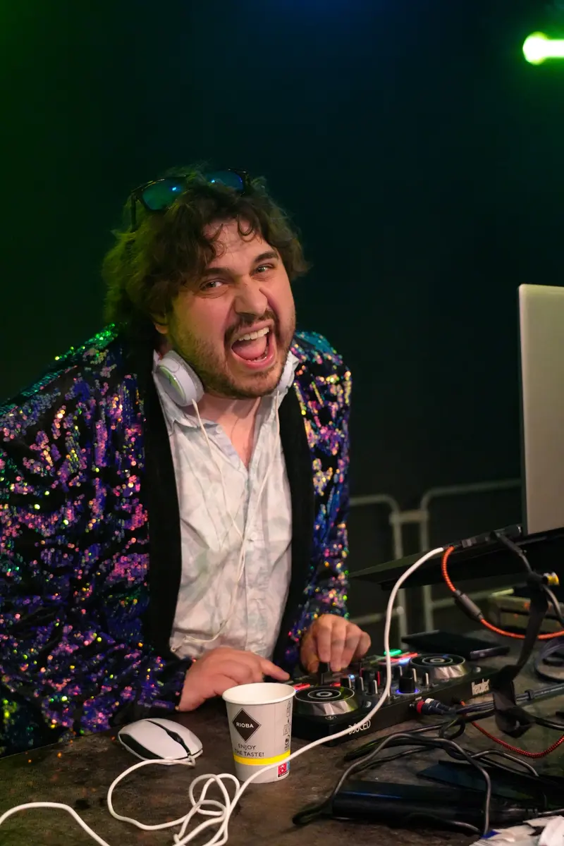 Peter Englert als DJ